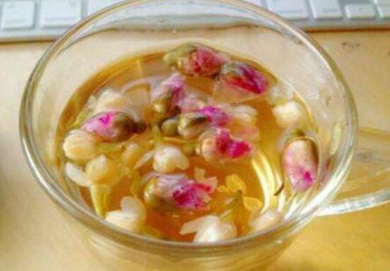 玫瑰花茶的功效，護膚防皺、增強身體機制、舒筋活血